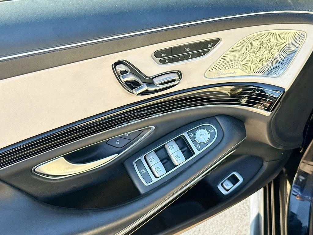 Used 2019 Black Mercedes-Benz S 560 image 19