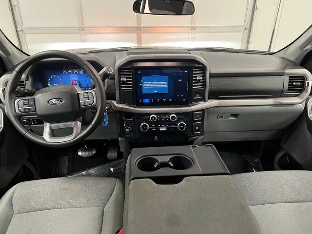 Used 2025 Gray Ford XLT image 16