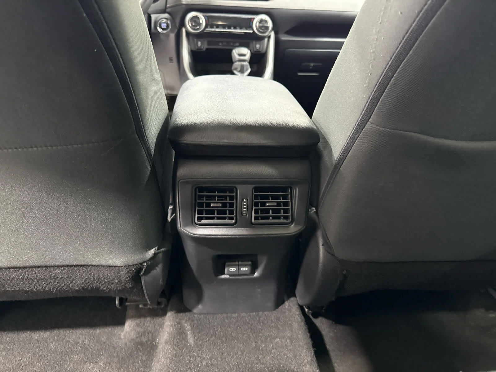 Used 2023 Grn/green Toyota XLE image 13