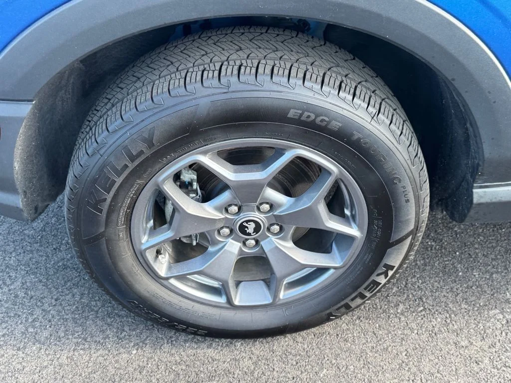 Used 2024 Blue Ford Badlands image 18