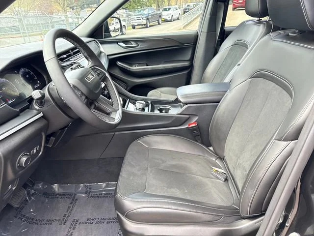 2025 Jeep Grand Cherokee L Altitude - Photo 15