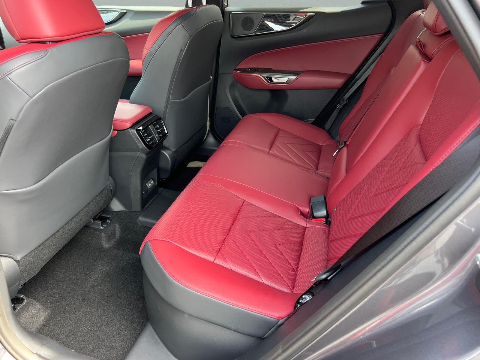 2026 Lexus NX 450h+ Premium - Photo 13