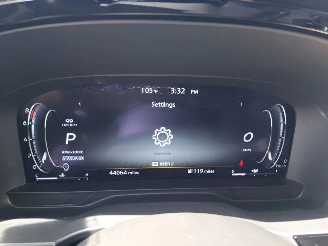 Used 2024 Red INFINITI LUXE image 7
