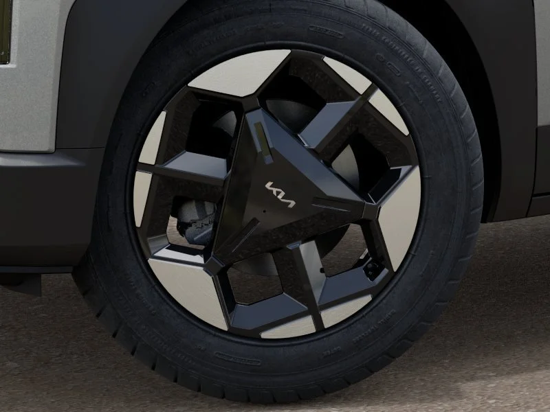 New 2027 Ivory Silver Kia S image 9