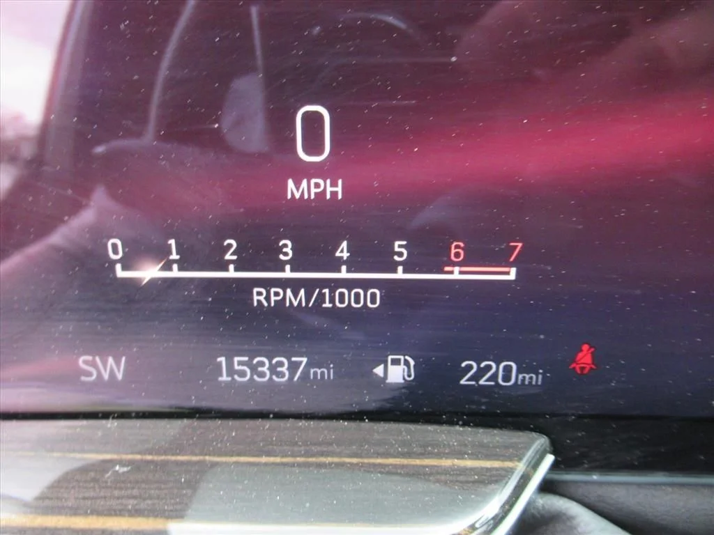 Used 2025 Silver Cadillac Premium Luxury image 26
