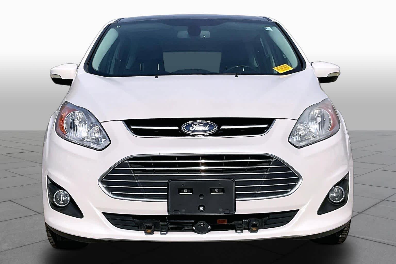 Used 2015 White Platinum Metallic Tri-Coat Ford SEL image 3