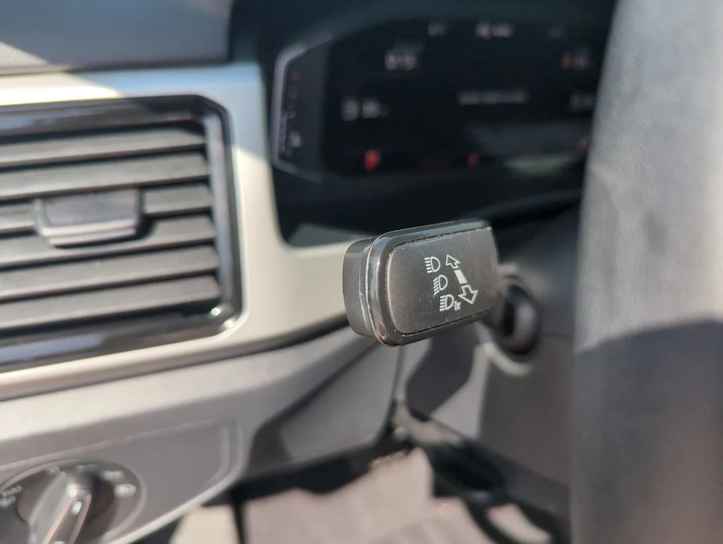 Used 2023 Gray Volkswagen 3.6L V6 SE w/Technology image 21