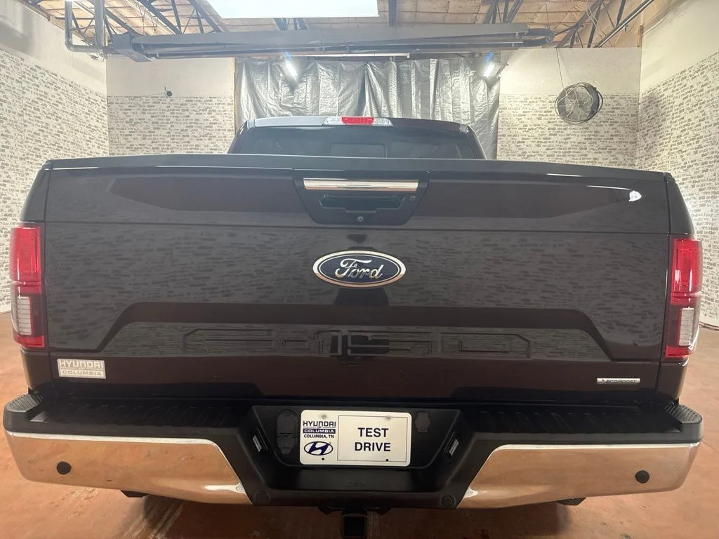 Used 2018 Magma Red Metallic Ford Lariat image 6