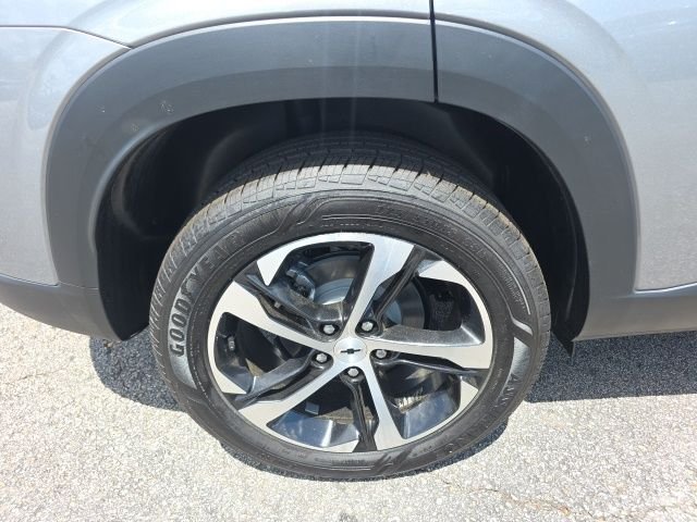 Used 2024 Gray Chevrolet 1RS image 10