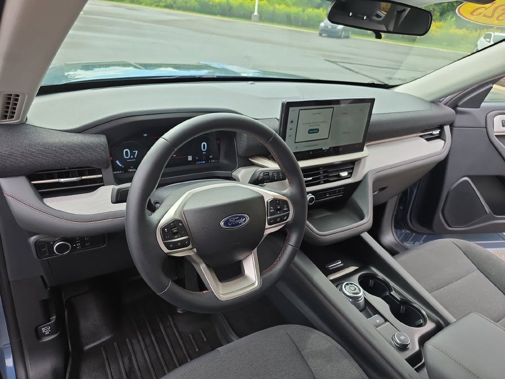 Used 2025 Blue Ford Active image 17