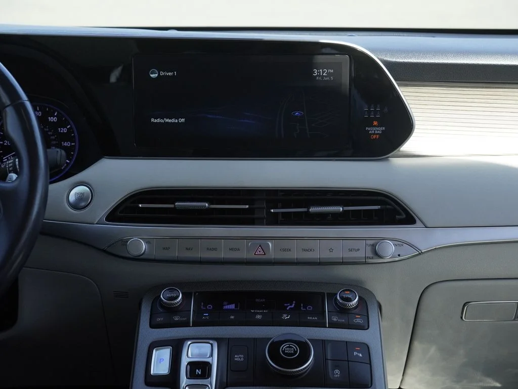 Certified Used 2022 Black Hyundai SEL image 36