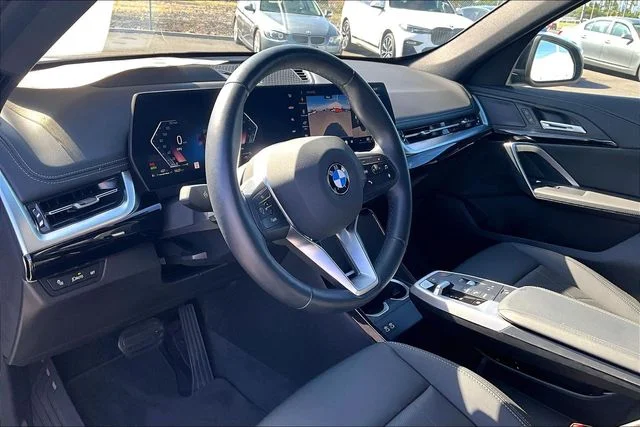 2025 BMW X1 28i - Photo 13