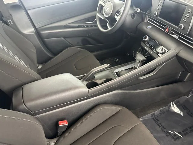 Used 2023 Red Hyundai SEL image 21