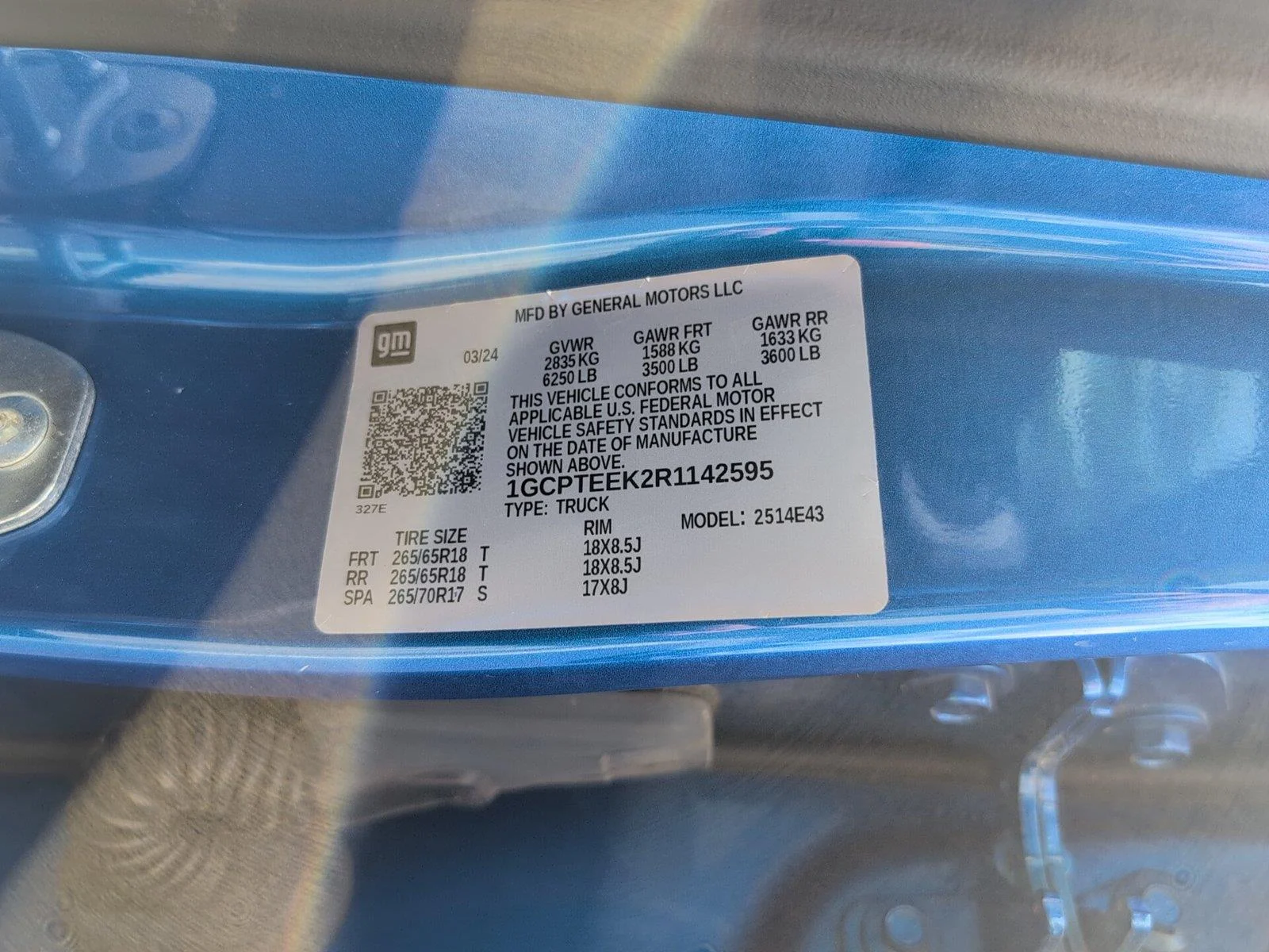 Used 2024 Glacier Blue Metallic Chevrolet Trail Boss image 11