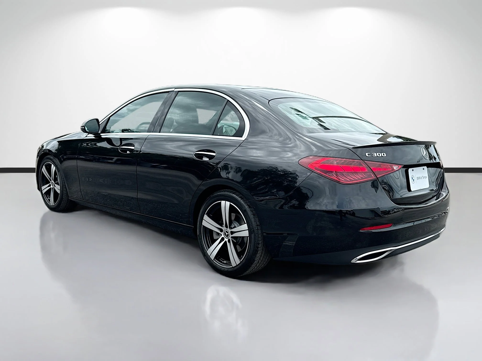 Used 2022 Obsidian Black Metallic Mercedes-Benz C 300 image 5
