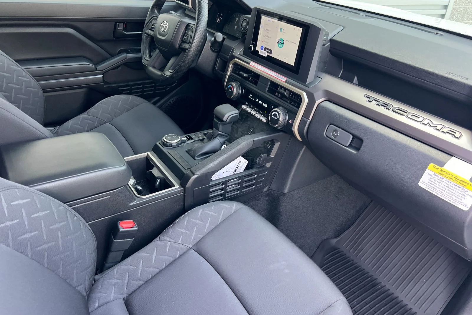 2026 Toyota Tacoma SR5 - Photo 12