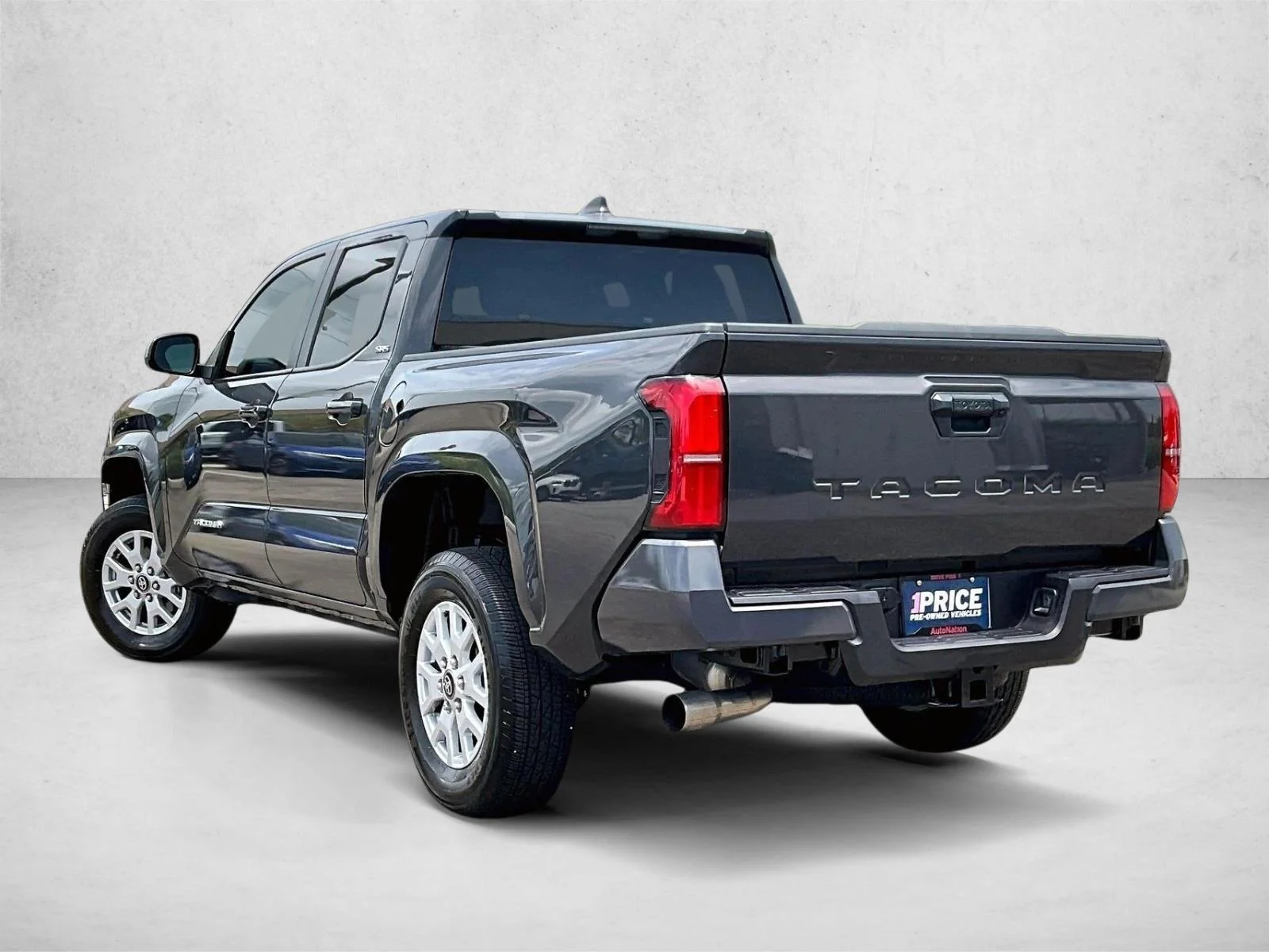 Used 2025 Black Toyota SR5 image 13