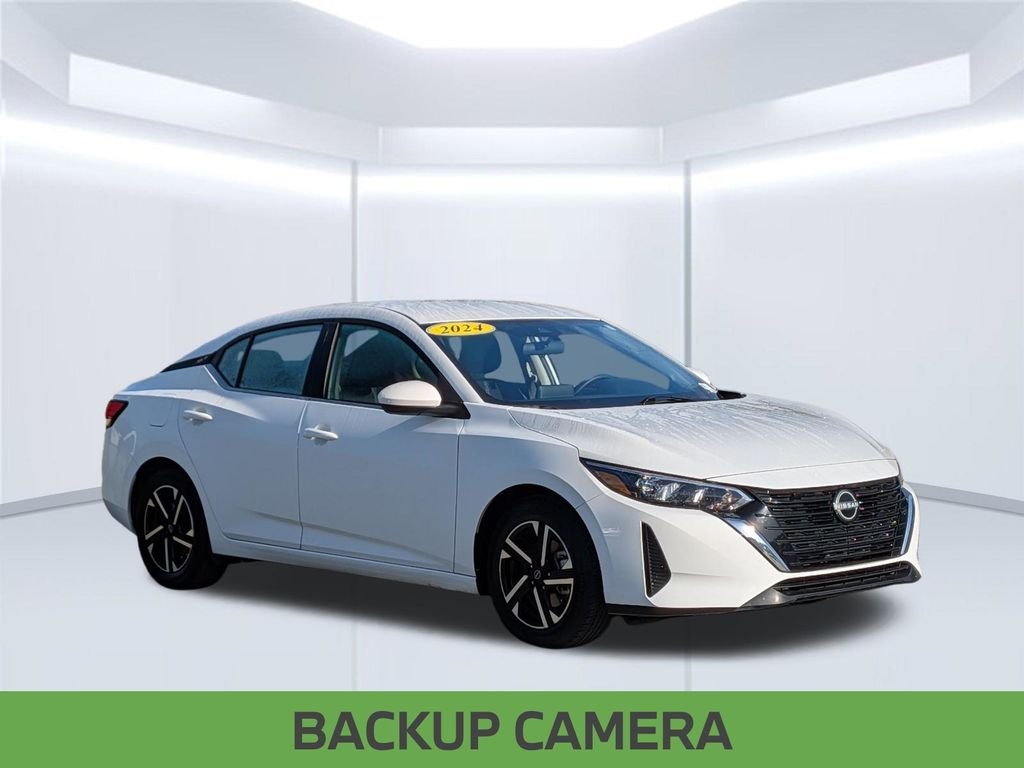 Used 2024 White Nissan SV image 9