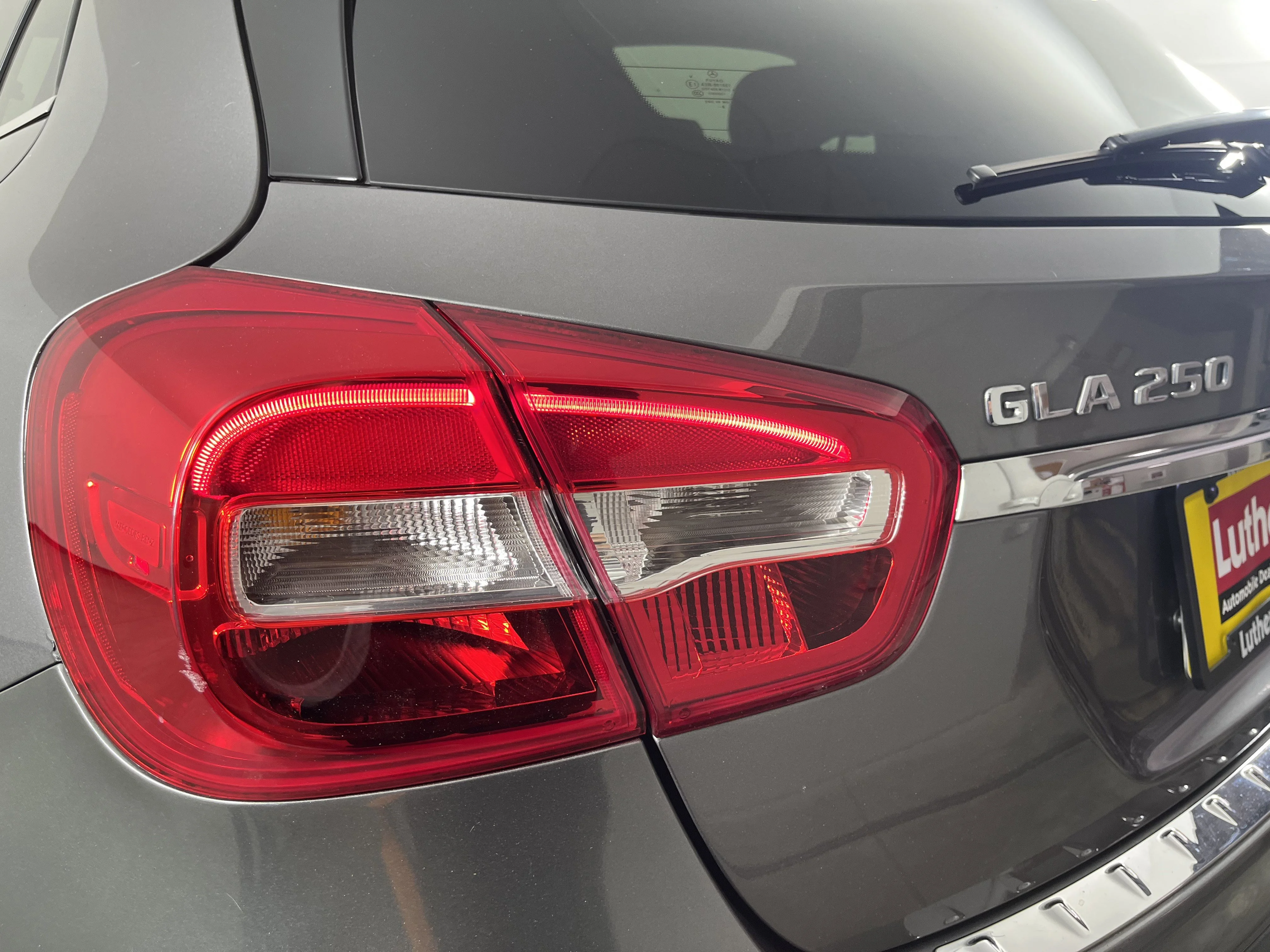 Used 2019 Mountain Grey Metallic Mercedes-Benz GLA 250 image 26