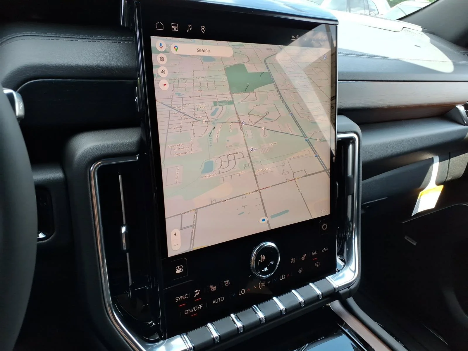 2026 GMC Yukon XL Denali - Photo 18