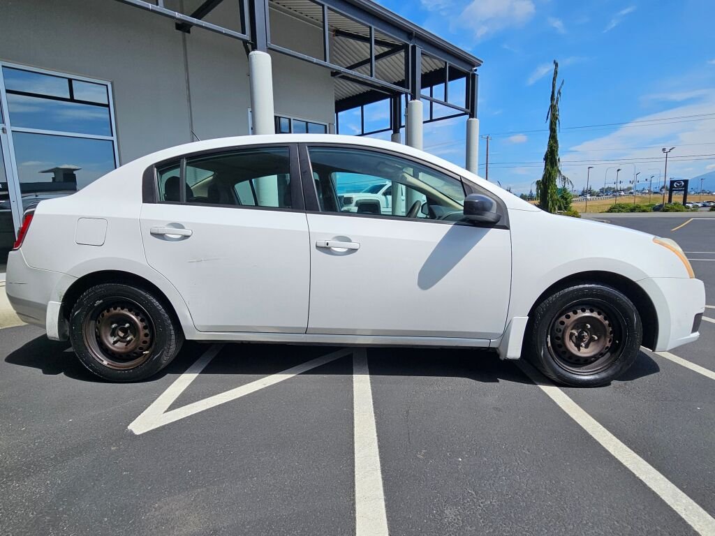 Used 2007  Nissan 2.0 image 6
