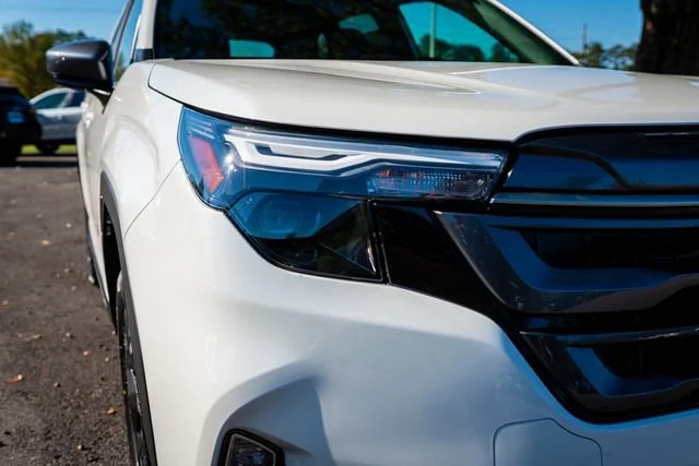 New 2026 Crystal White Pearl Subaru Premium image 21