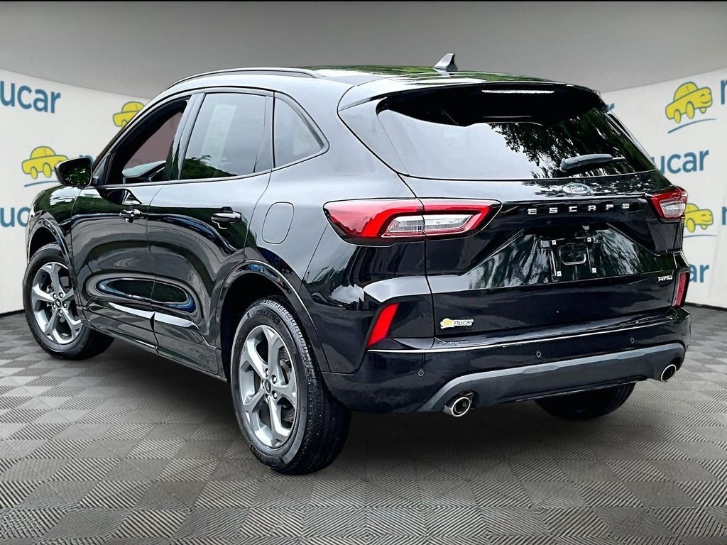Used 2024 Black Metallic Ford ST-Line Select image 4