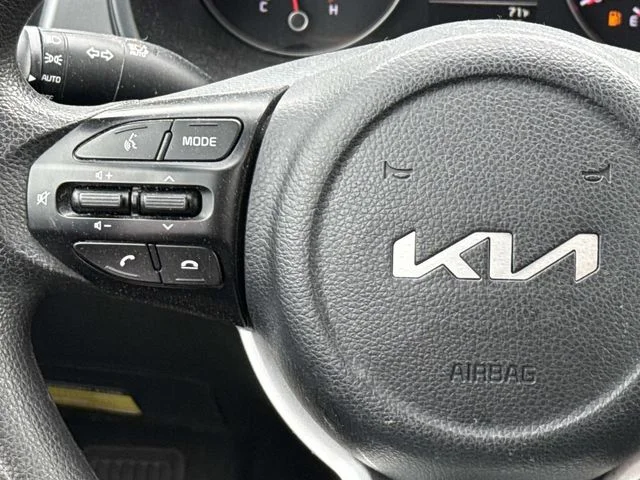 Used 2023 Red Kia S image 20