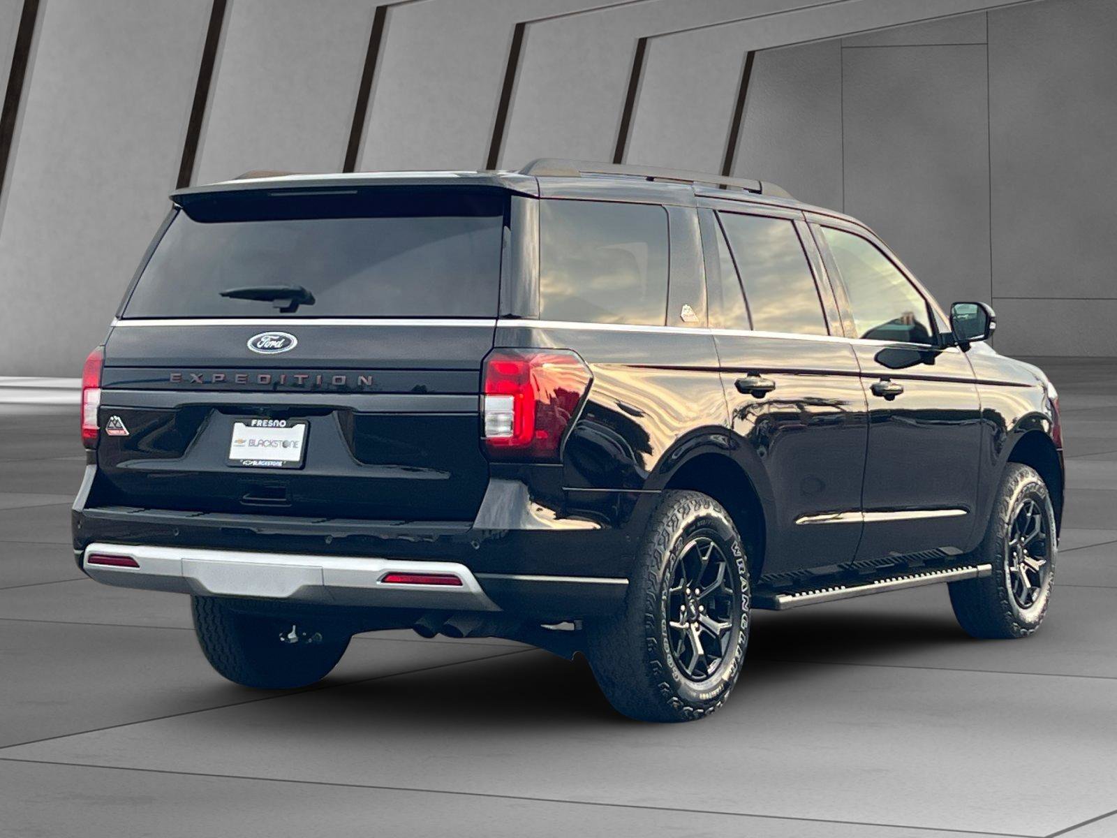 Used 2024  Ford Timberline image 4