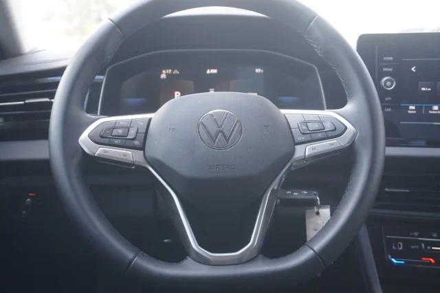 Used 2025  Volkswagen S image 21