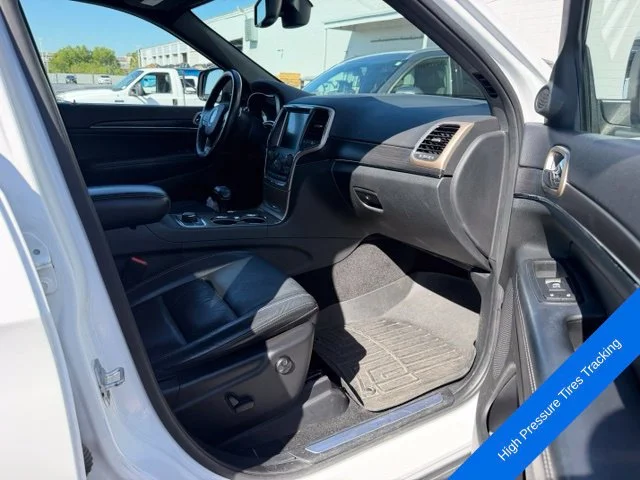 Used 2015 Bright White Clearcoat Jeep Limited image 12