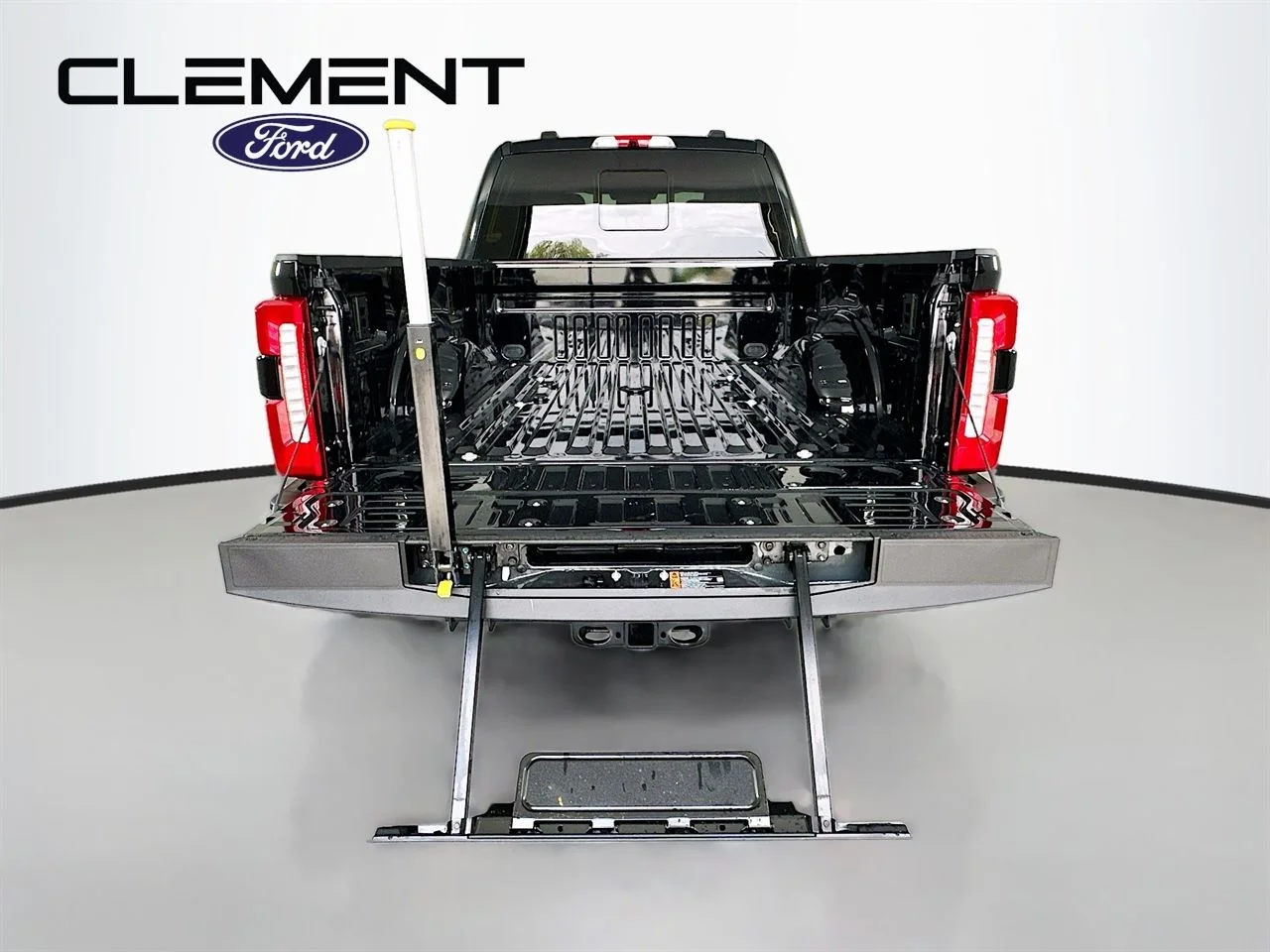 New 2026 Agate Black Metallic Ford F-250® King Ranch® image 10
