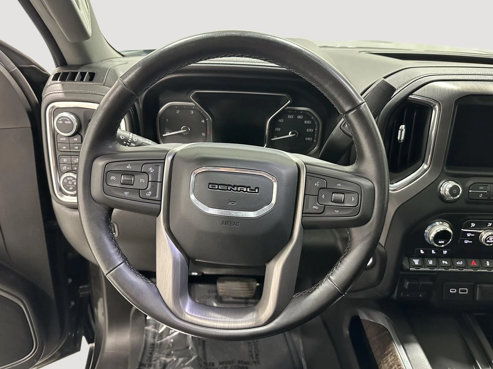 Used 2021 EBONY TWILIGHT METALLIC GMC Denali image 9