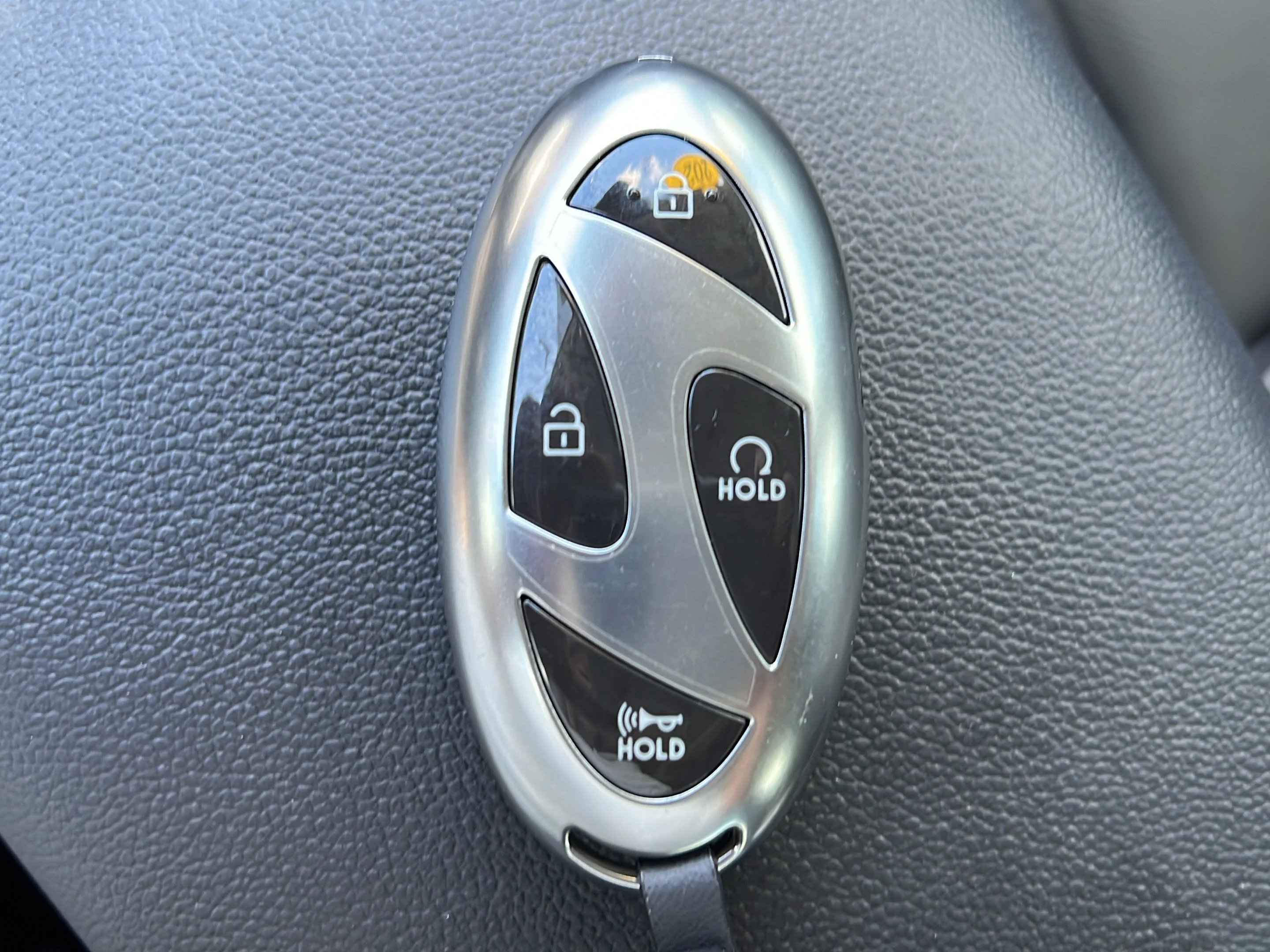 Used 2024 Fluid Metal Hyundai Limited image 24