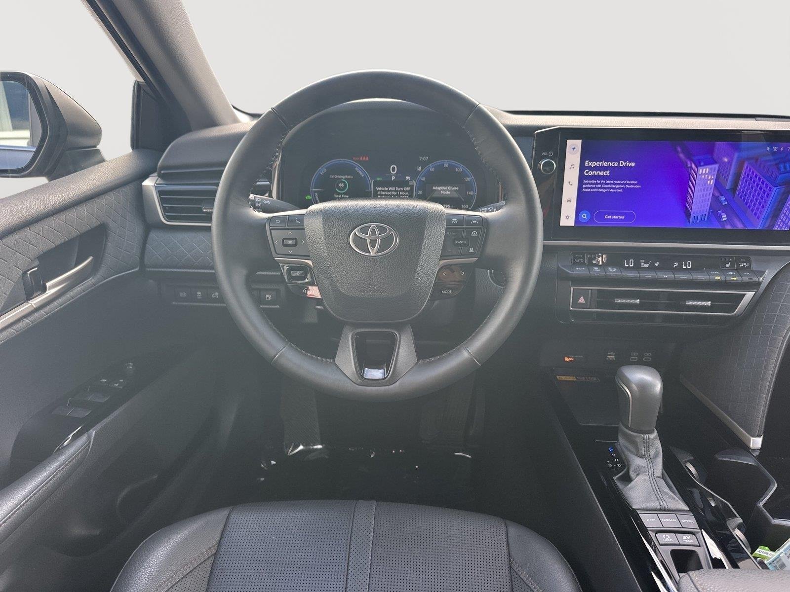 Used 2025 Heavy Metal Toyota XLE image 21