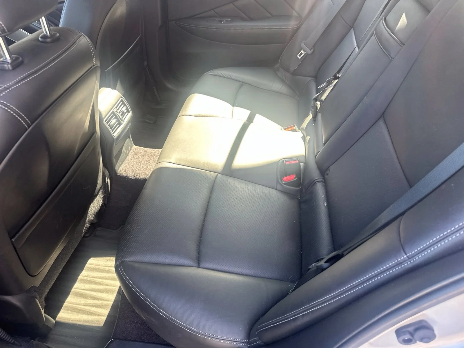 Used 2018 Liquid Platinum INFINITI 3.0t LUXE image 9
