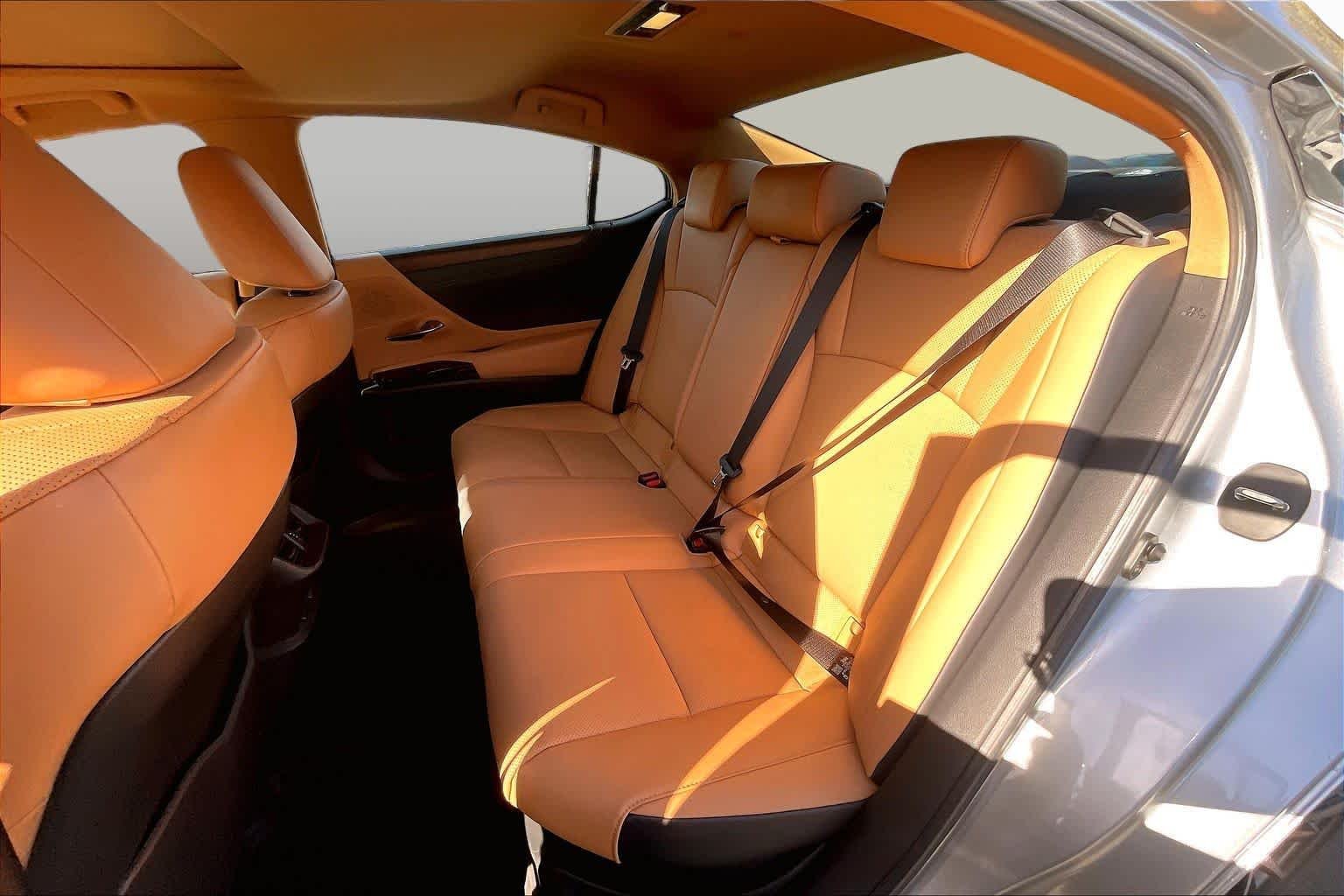 Used 2025 Iridium Lexus  image 20