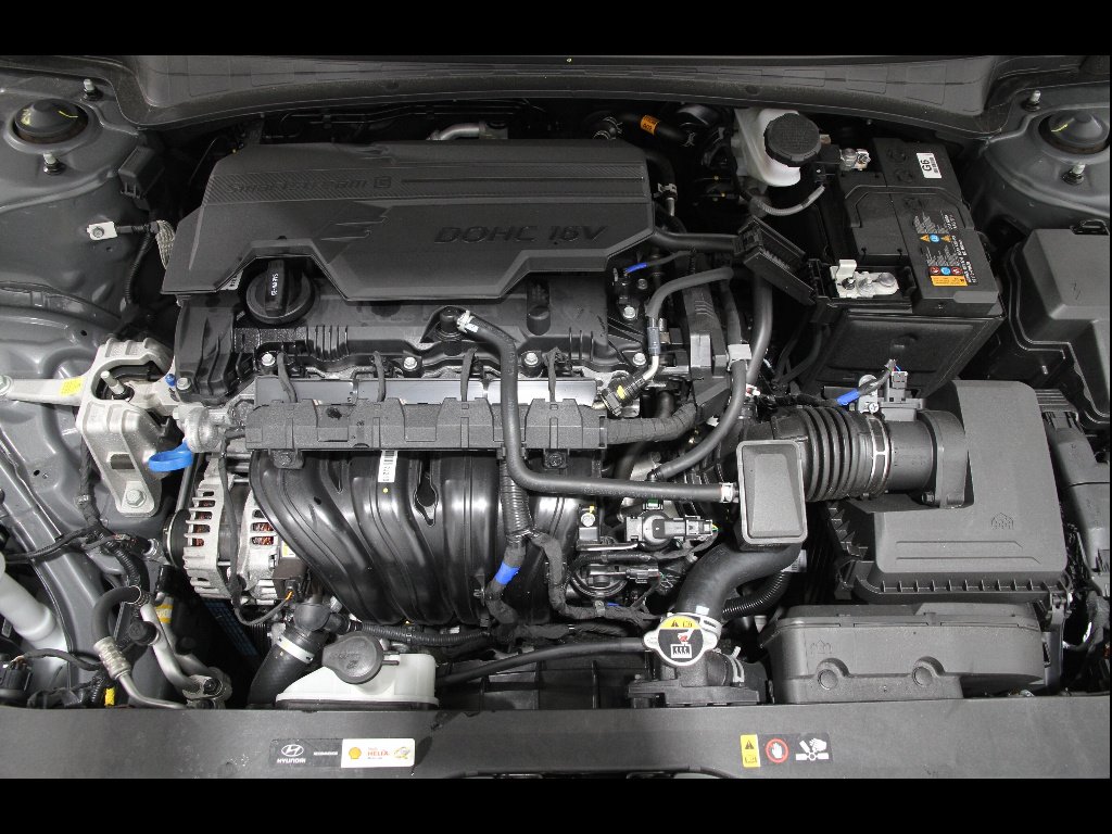 2025 Hyundai Elantra SEL - Photo 19