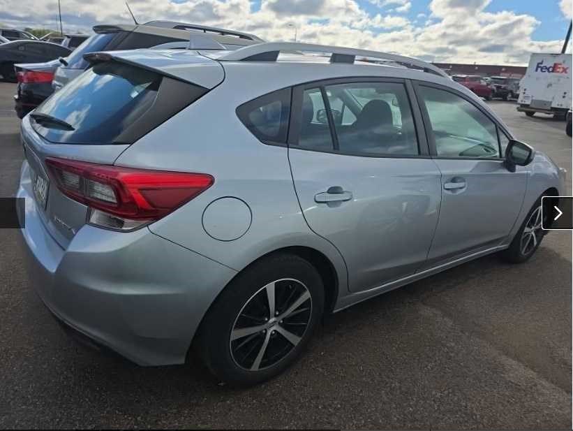 Used 2020 Ice Silver Metallic Subaru Premium image 4
