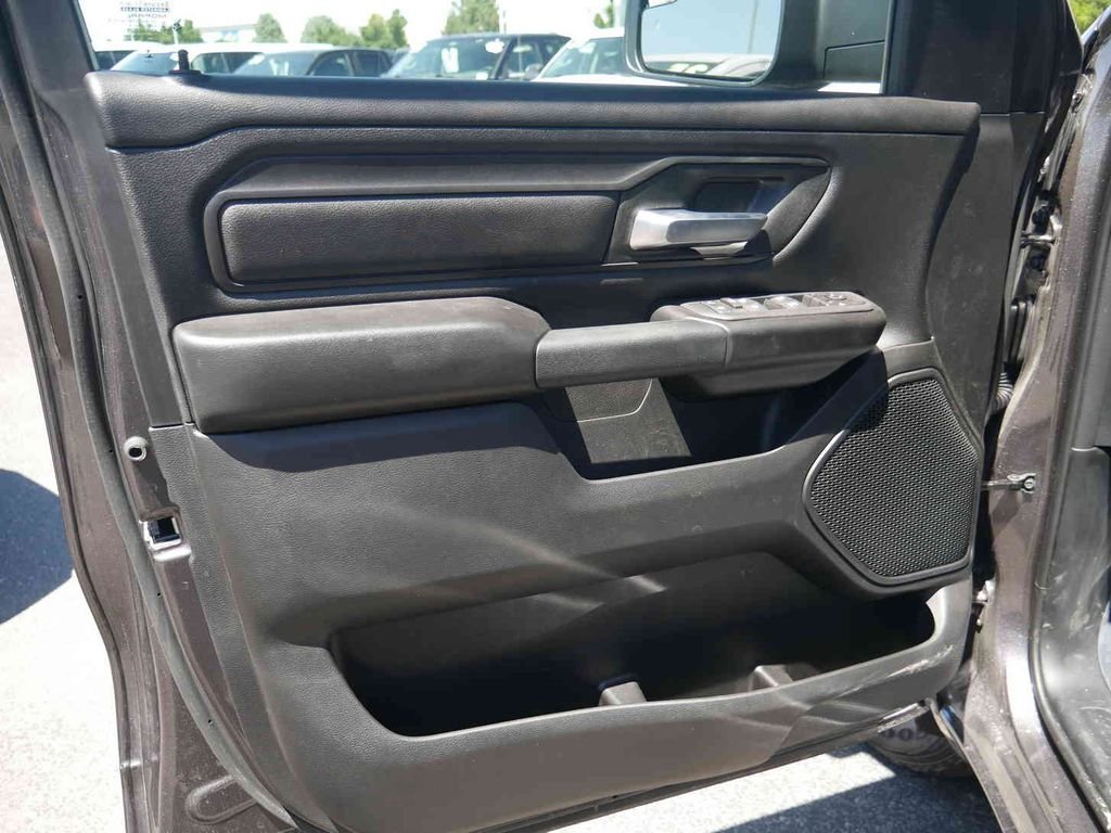 New 2026 Granite Crystal Metallic Clearcoat RAM TRADESMAN image 21