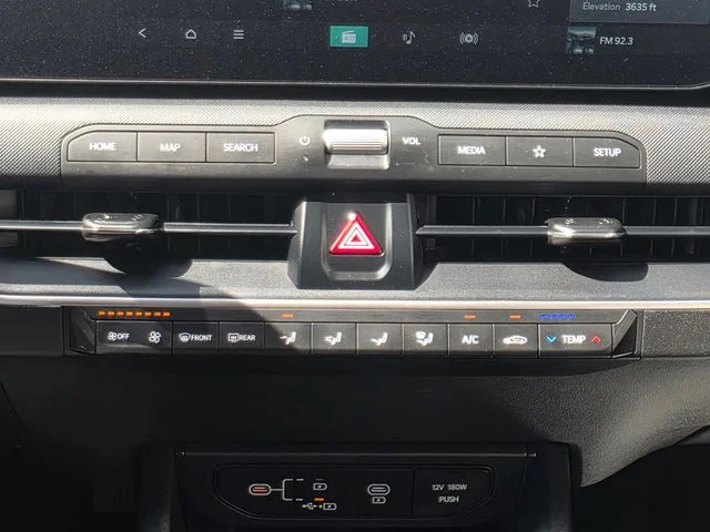 2025 Kia K4 LXS - Photo 17
