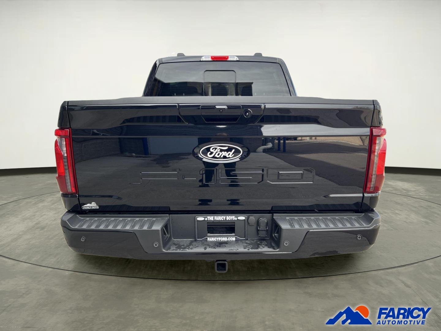 New 2026 Agate Black Metallic Ford XLT image 41