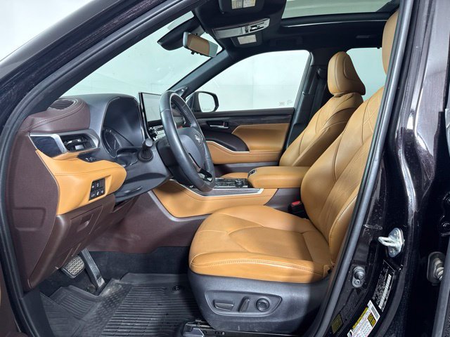 Used 2020 Brown Toyota Platinum image 11