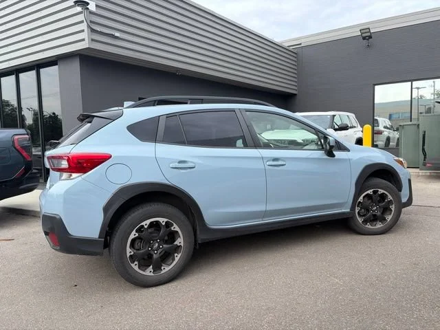 Used 2023 Cool-Gray Khaki Subaru Premium image 3