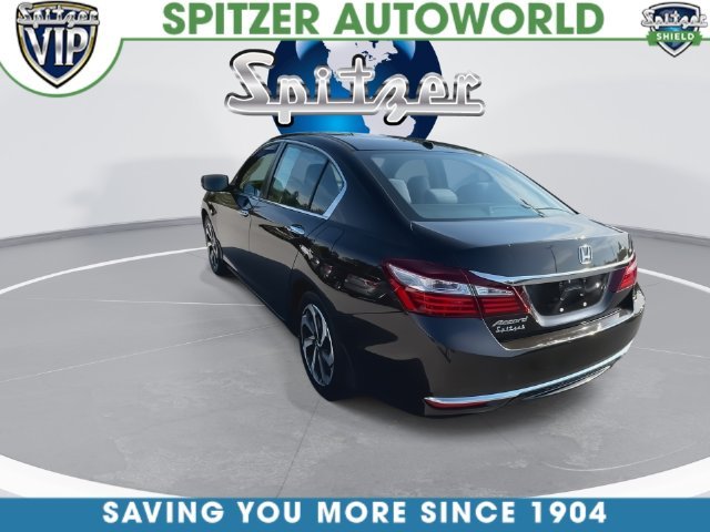 Used 2016  Honda EX image 12