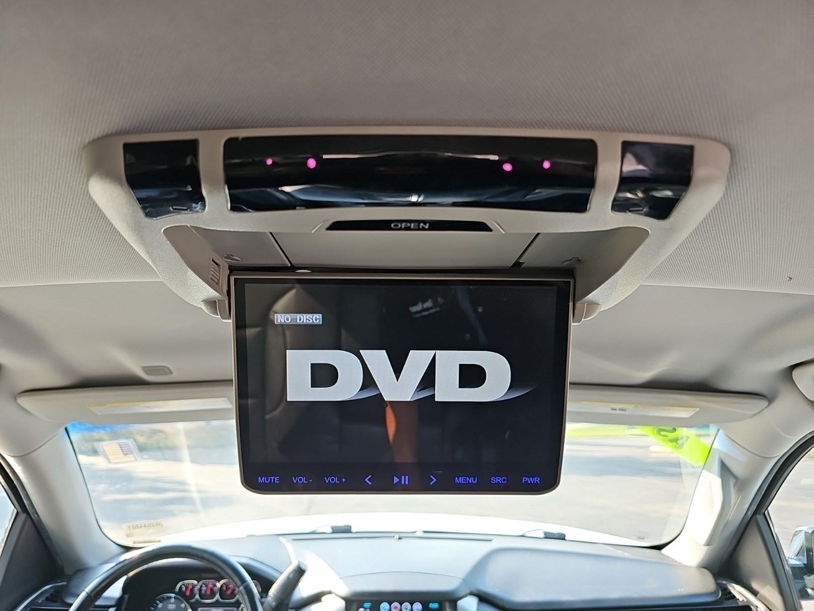 Used 2018 White Chevrolet LS image 14