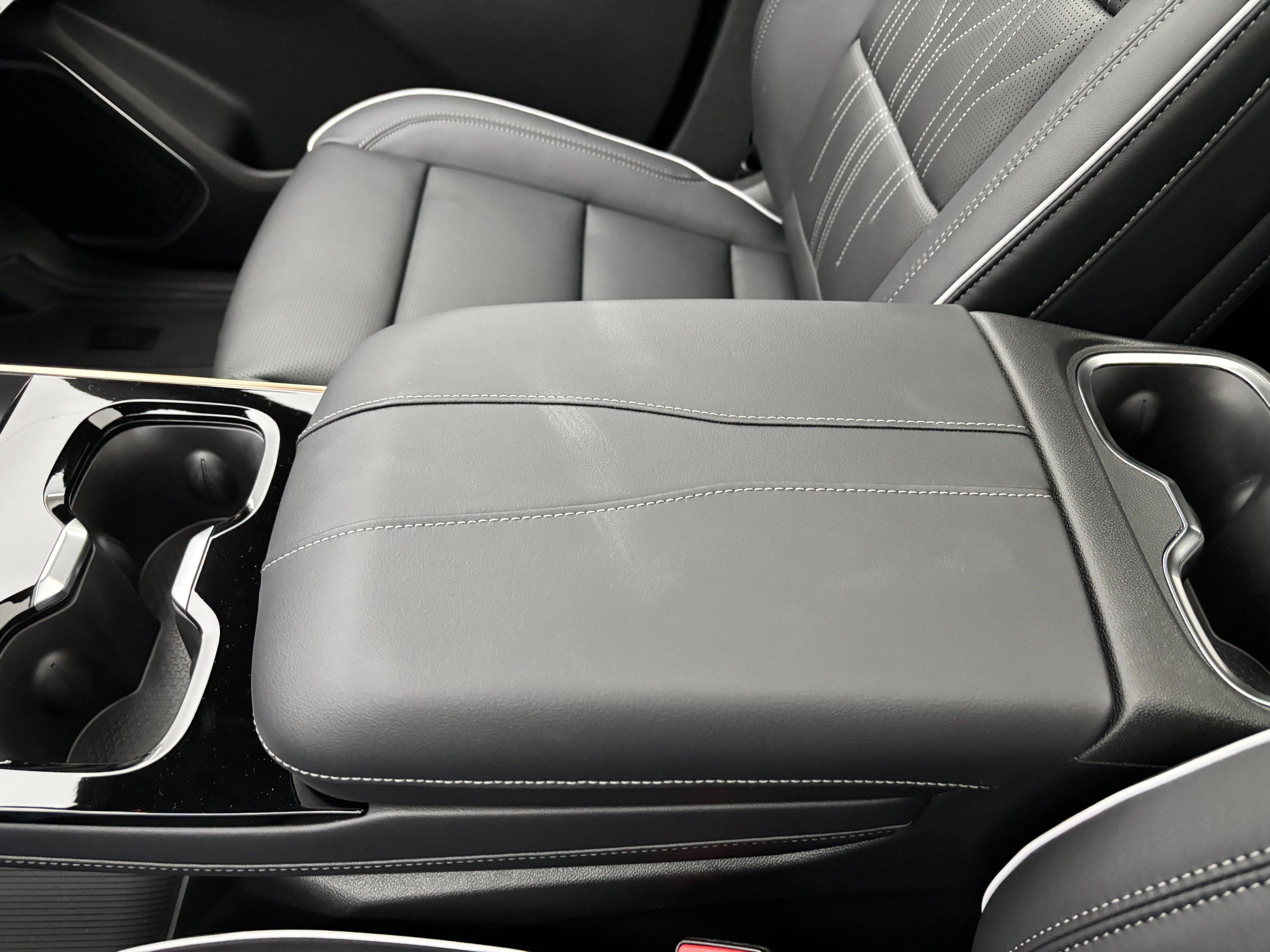New 2026 Moonstone Gray Metallic Buick Avenir image 36