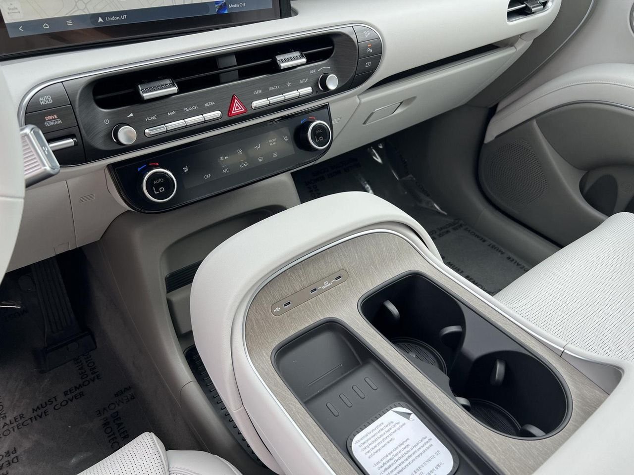 New 2027 Creamy White Pearl Hyundai SEL AWD image 76