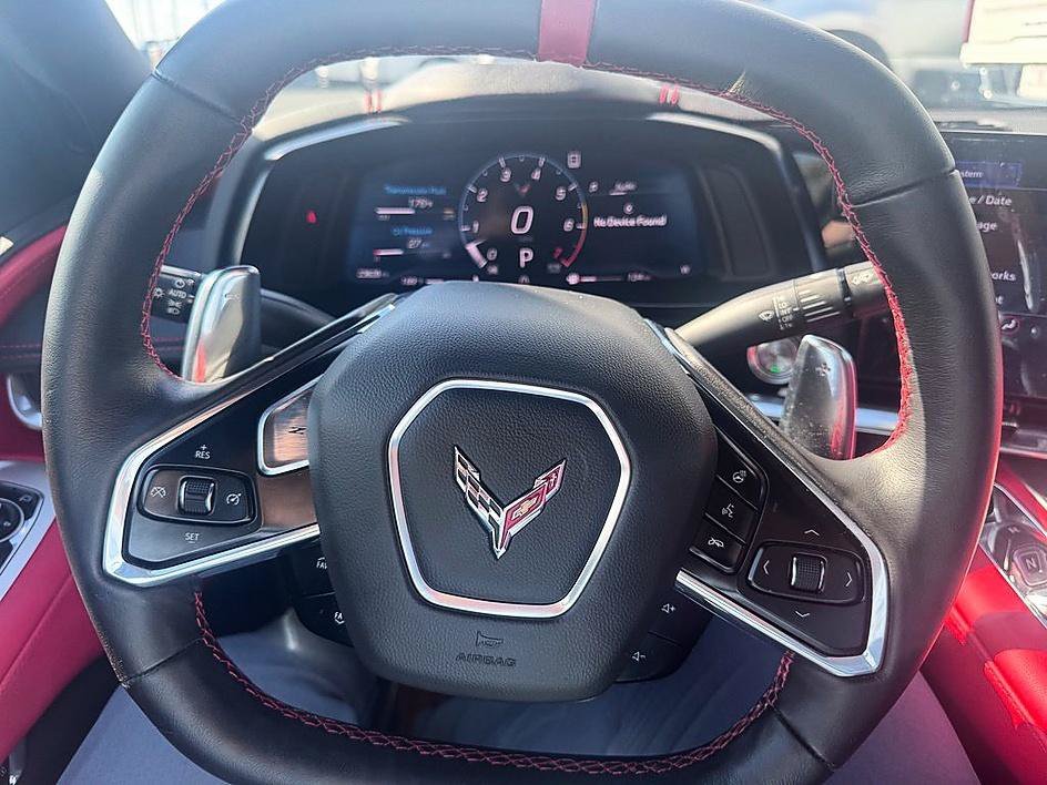 Used 2022 White Chevrolet Stingray image 9