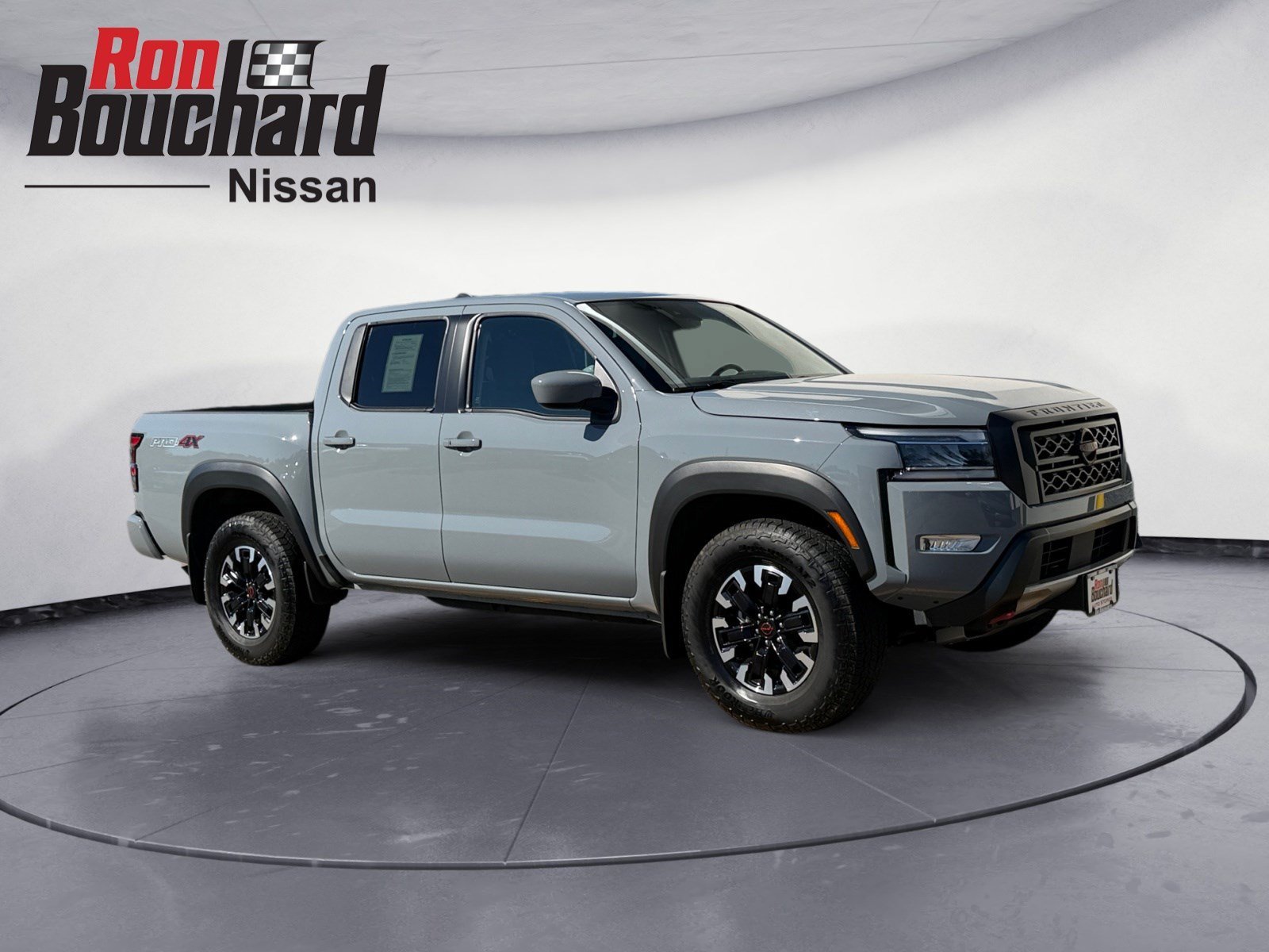 Boulder Gray Metallic 2024 Nissan Frontier Pickup Truck Four-Wheel Drive 